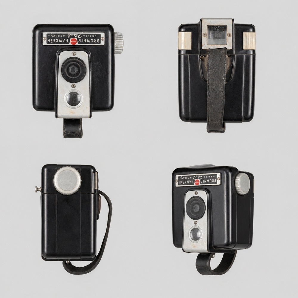 Vintage Kodak Brownie Hawkeye Flash Model Bakelite Box Camera 620‎ Film 1950s